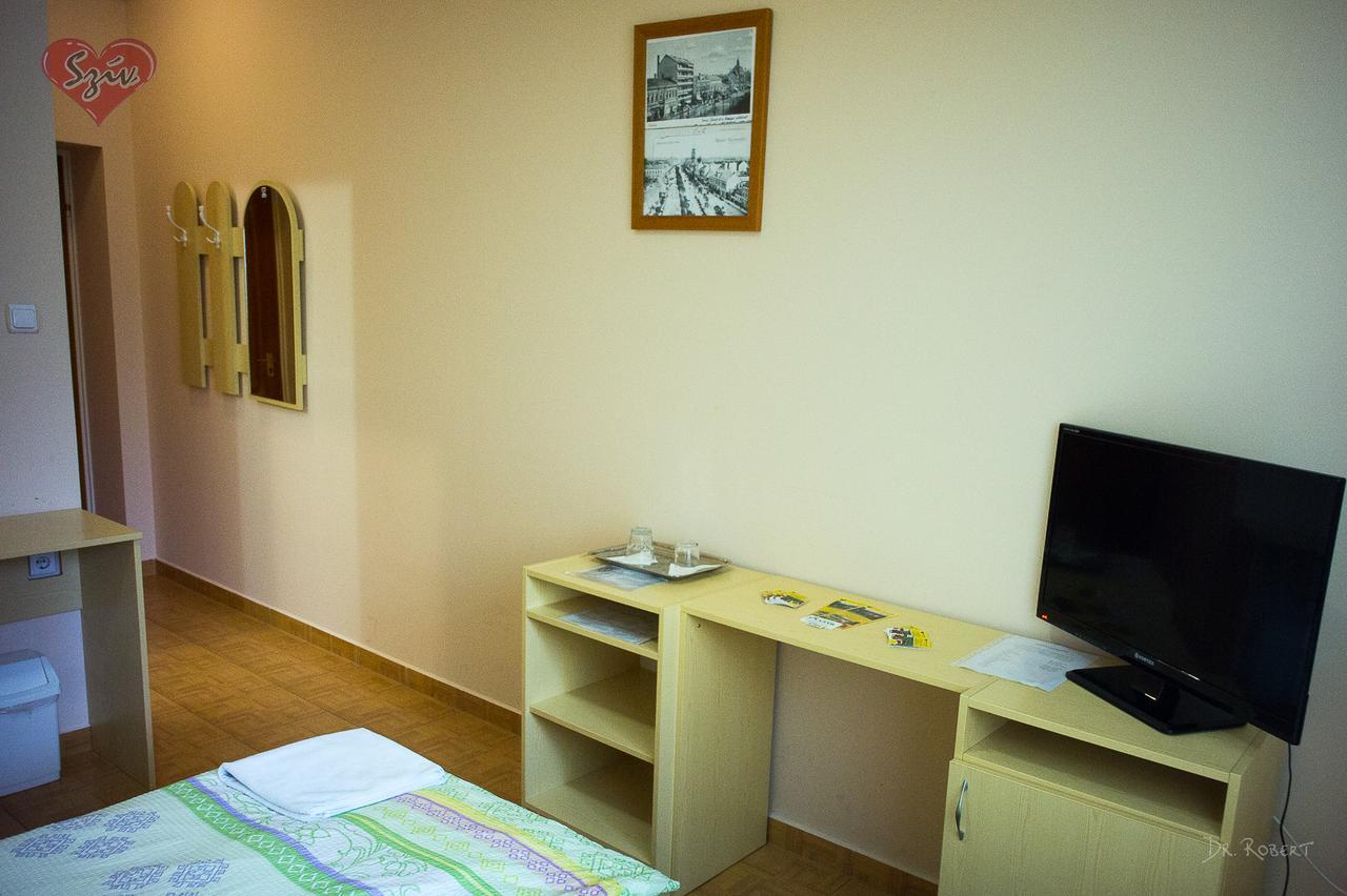 Civis Szallashely Debrecen Exterior photo